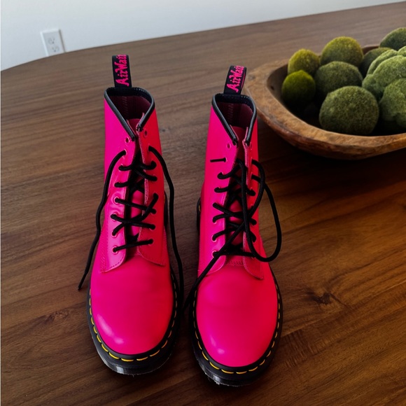 Rare! Hot Pink Dr Doc Martens Size 7 - Picture 2 of 10
